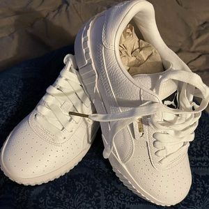 Women Puma Shoes